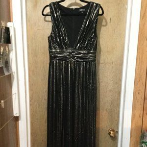 Guess full length maxi dress deep V front zipper back black and gold/silver  M